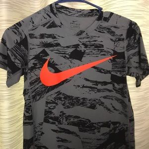 Nike dri-fit Shirt